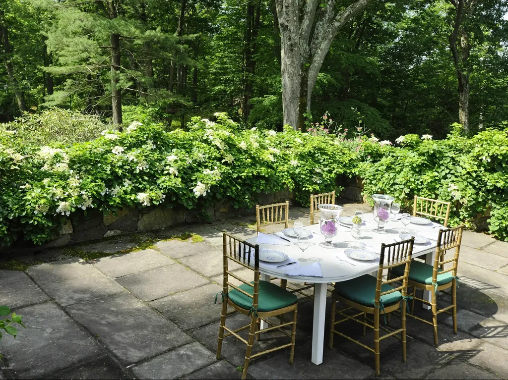 52 John Street Greenwich CT 06831
