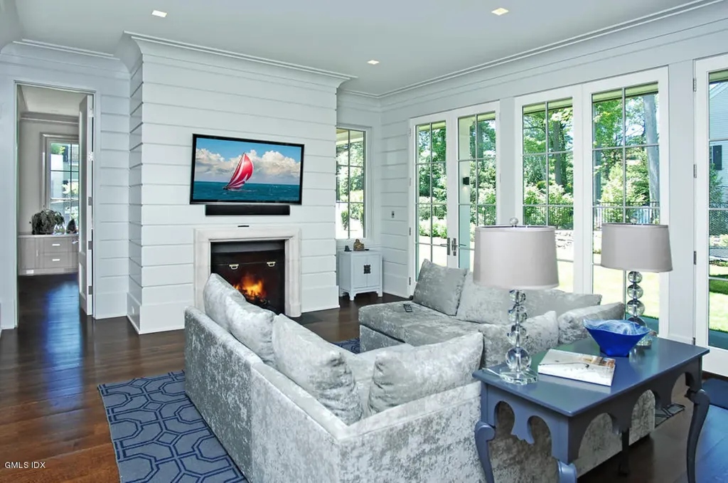 19 Hidden Brook Road Riverside CT 06878
