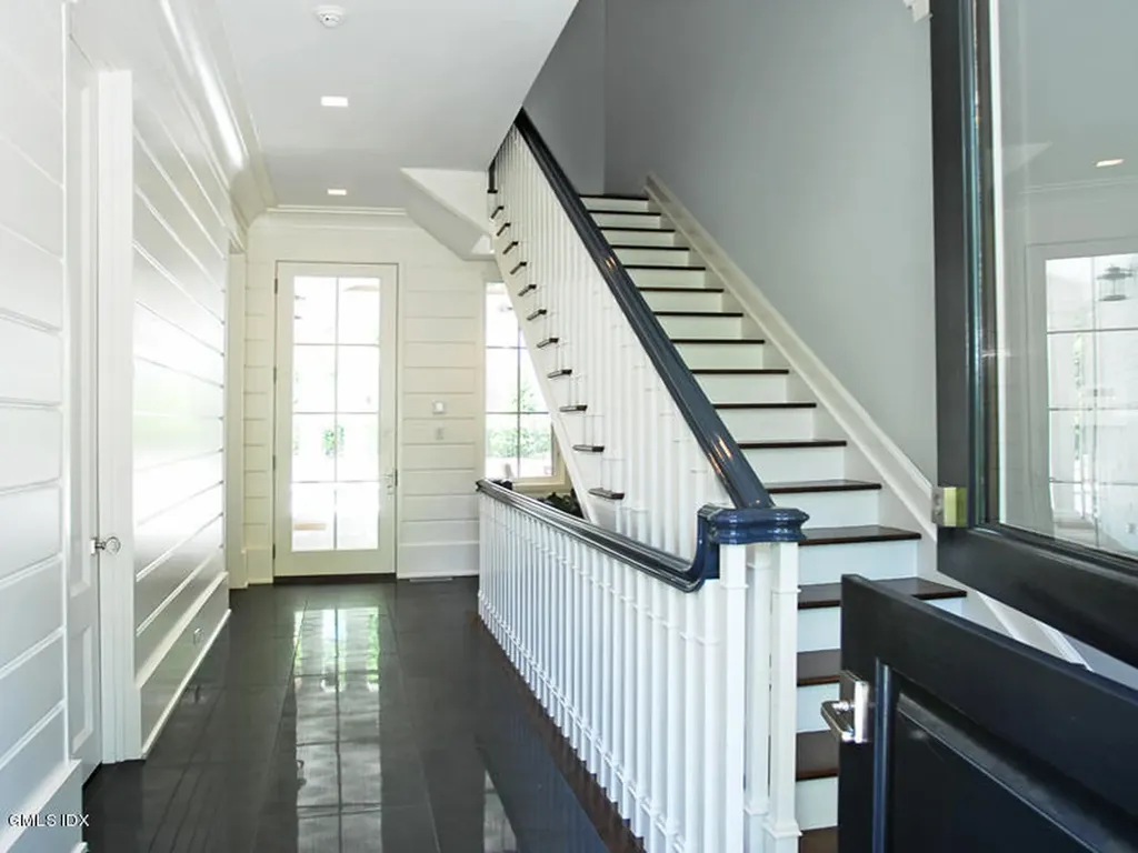 19 Hidden Brook Road Riverside CT 06878