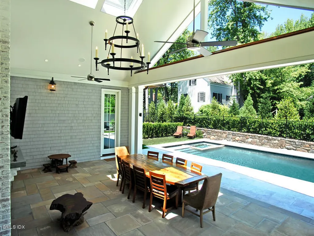 19 Hidden Brook Road Riverside CT 06878