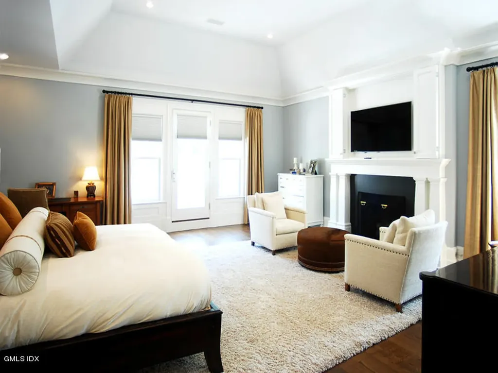 19 Hidden Brook Road Riverside CT 06878
