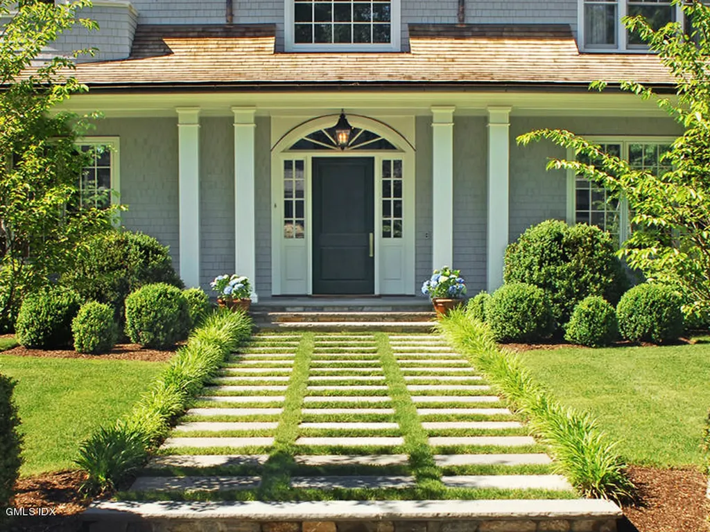 19 Hidden Brook Road Riverside CT 06878