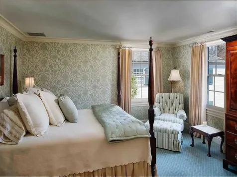 48 Round Hill Road Greenwich CT 06831