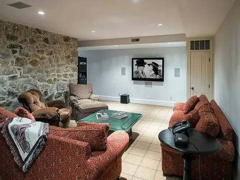 48 Round Hill Road Greenwich CT 06831