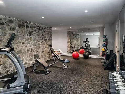 48 Round Hill Road Greenwich CT 06831