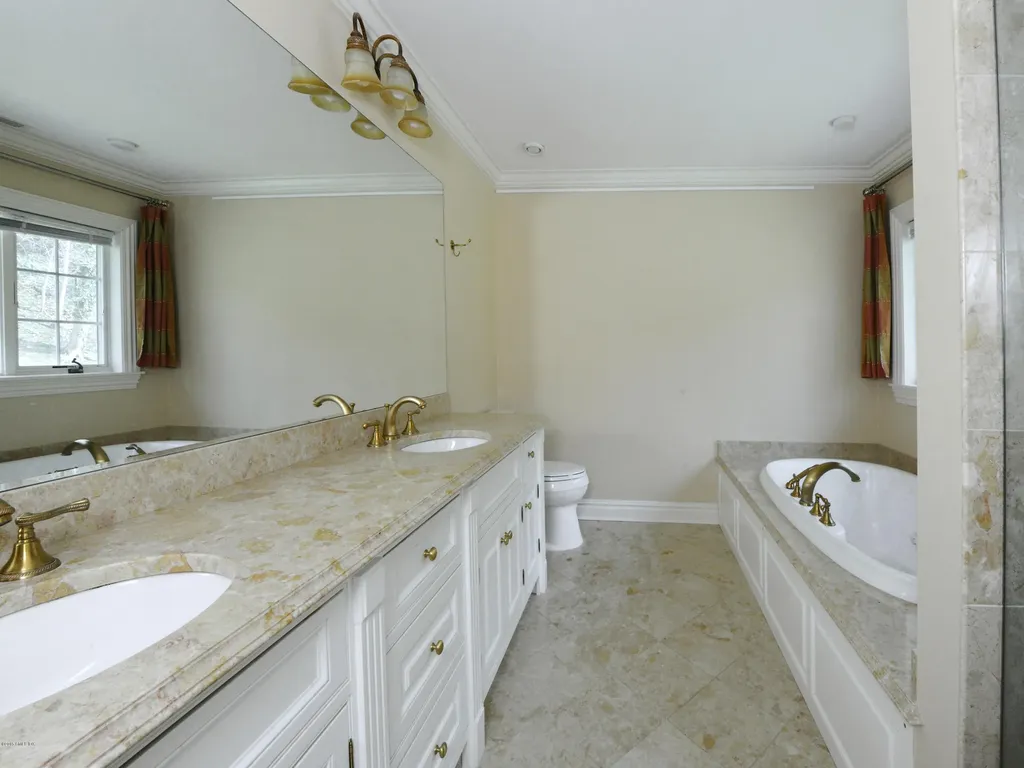 69 Mallard Drive Greenwich CT 06830