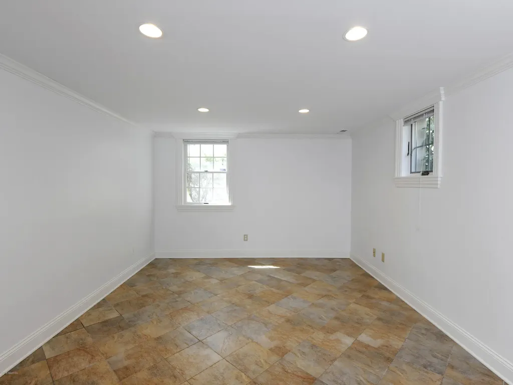69 Mallard Drive Greenwich CT 06830