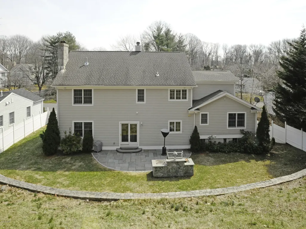 69 Mallard Drive Greenwich CT 06830