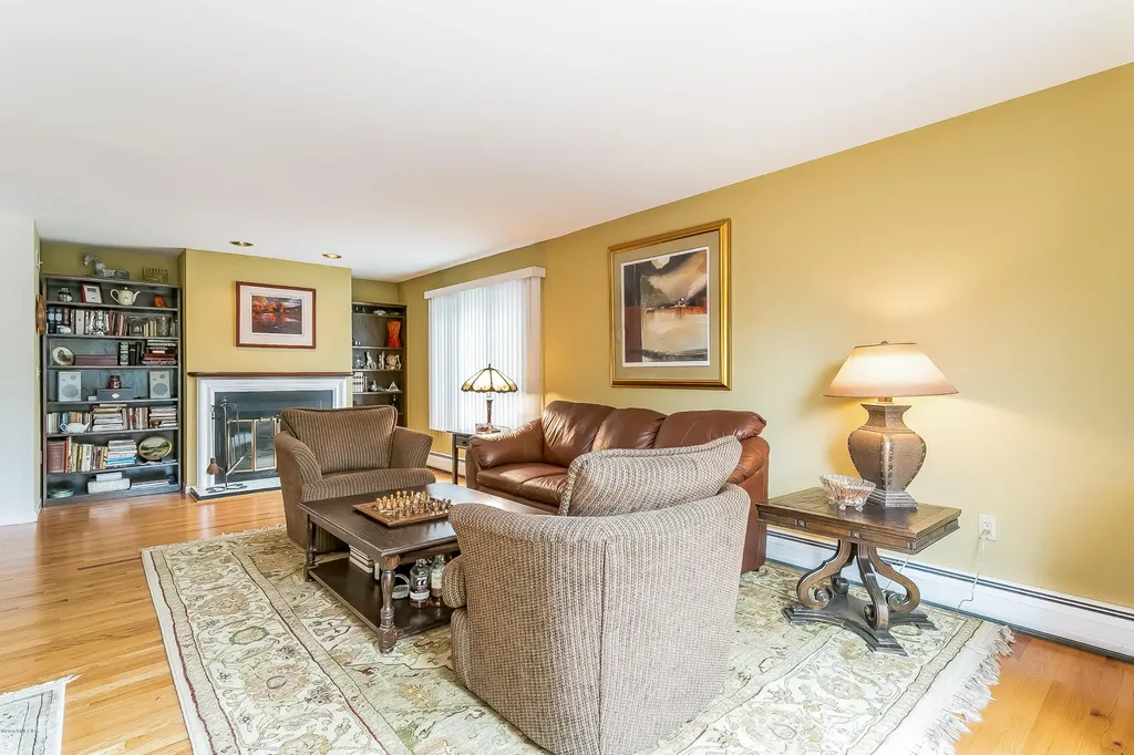 79 Pemberwick Road Greenwich CT 06831