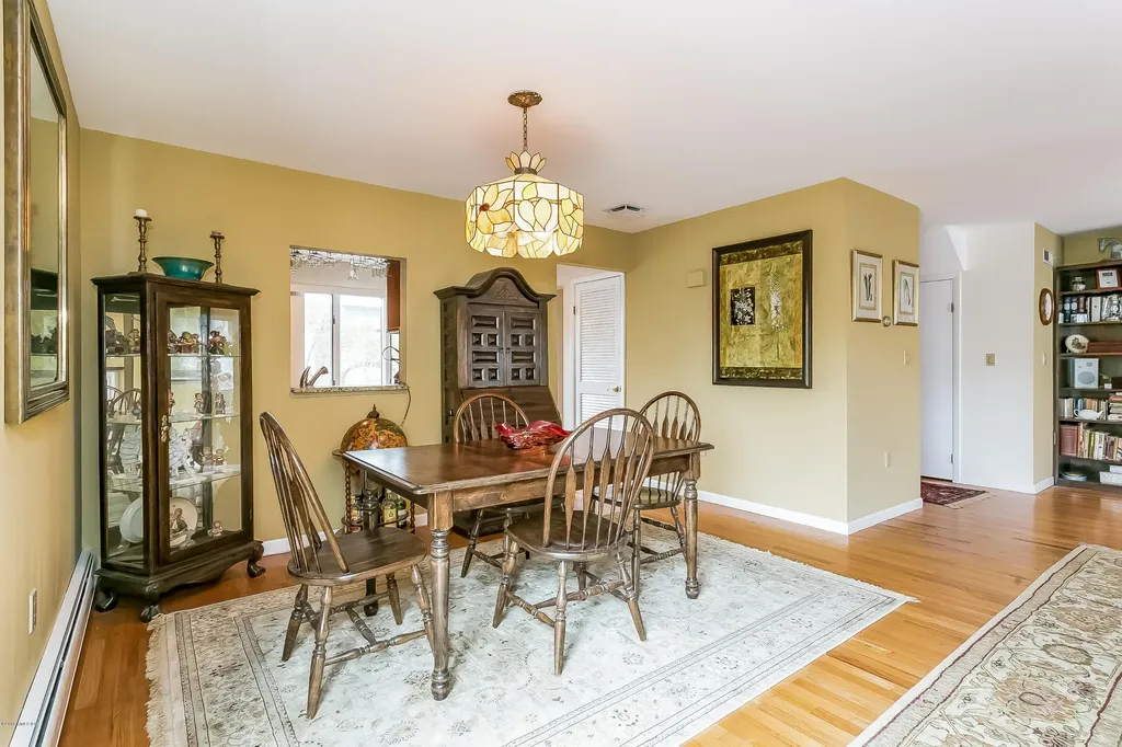79 Pemberwick Road Greenwich CT 06831