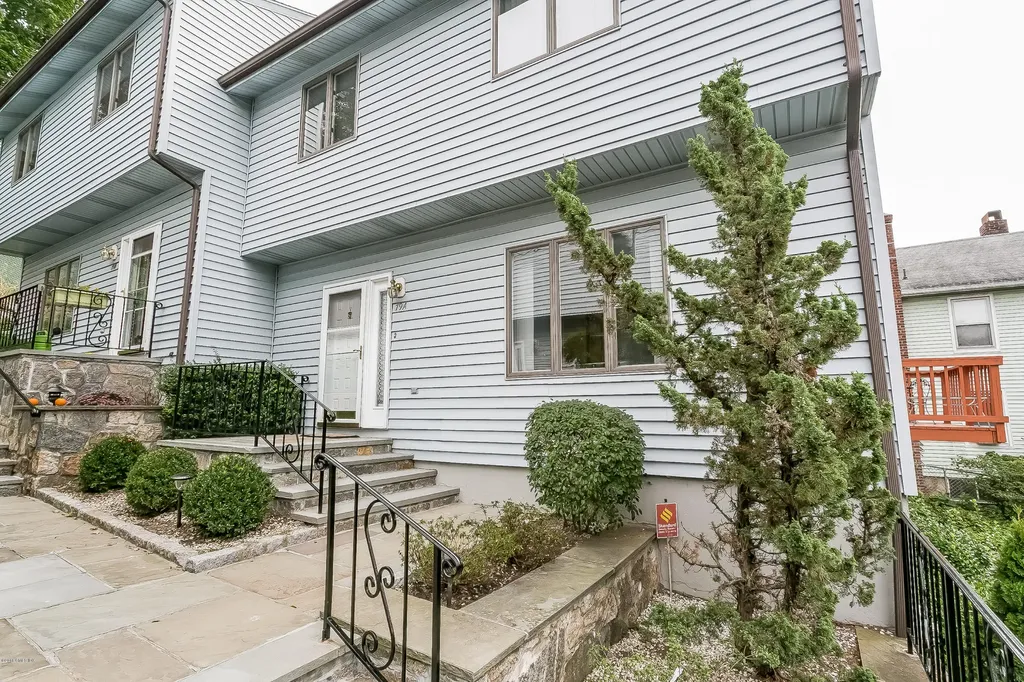 79 Pemberwick Road Greenwich CT 06831