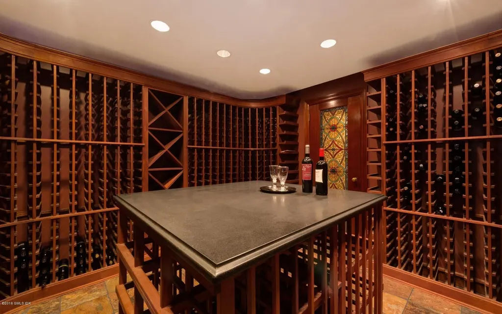 35 Byram Shore Road Greenwich CT 06830