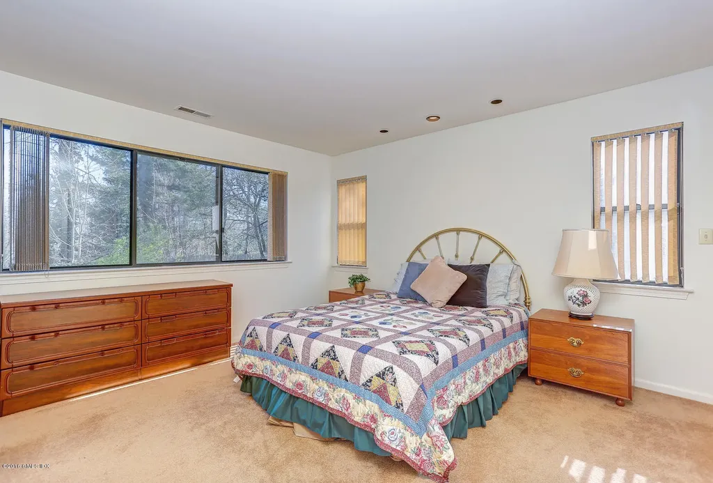 40 Ettl Lane Greenwich CT 06831