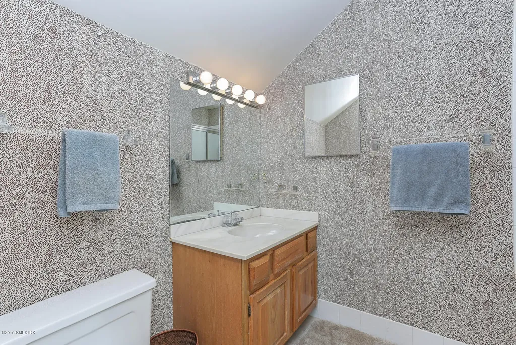 40 Ettl Lane Greenwich CT 06831