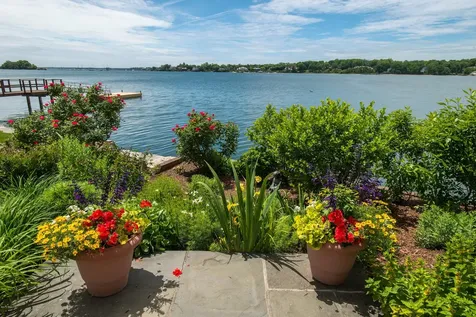 30 Northway Old Greenwich CT 06870