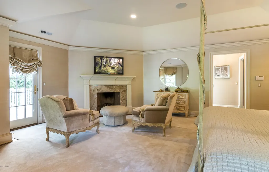 19 Sherwood Farm Lane Greenwich CT 06831