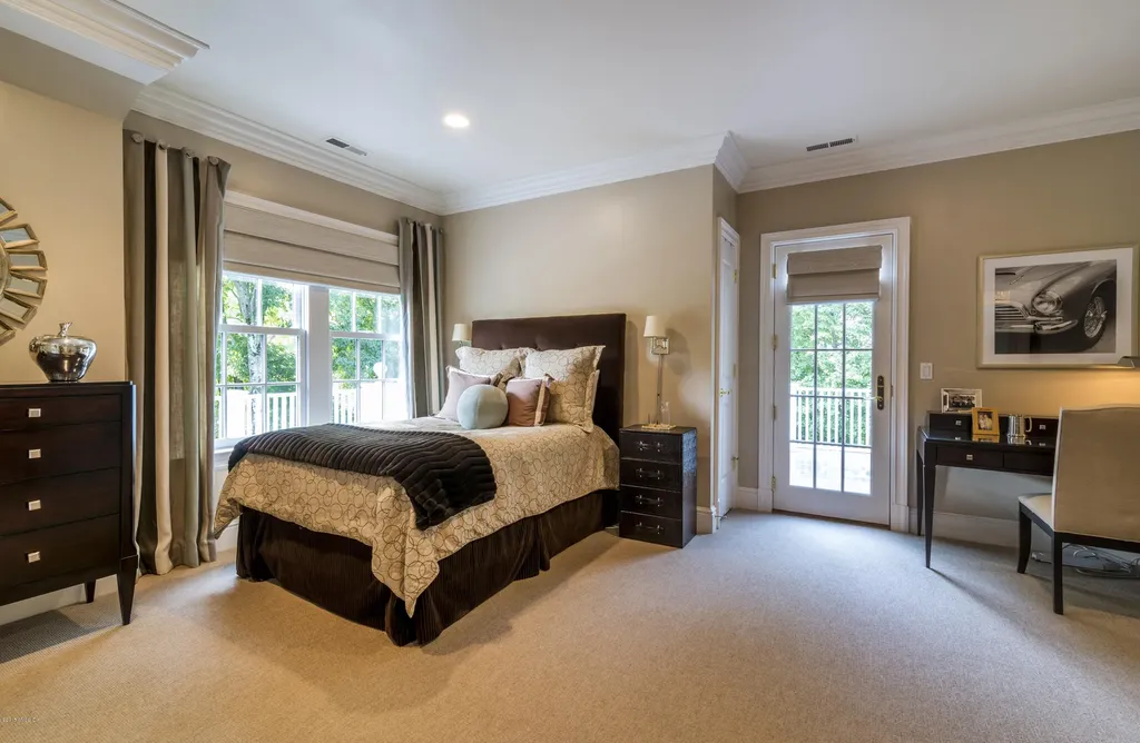 19 Sherwood Farm Lane Greenwich CT 06831