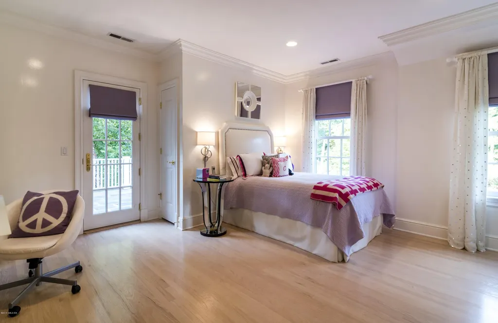 19 Sherwood Farm Lane Greenwich CT 06831