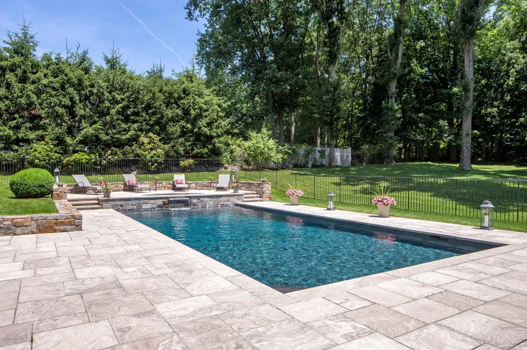 19 Sherwood Farm Lane Greenwich CT 06831