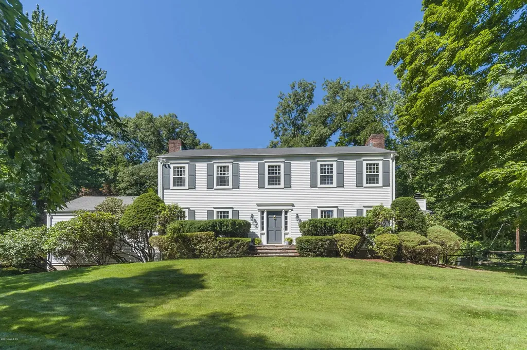 24 Londonderry Drive Greenwich CT 06830