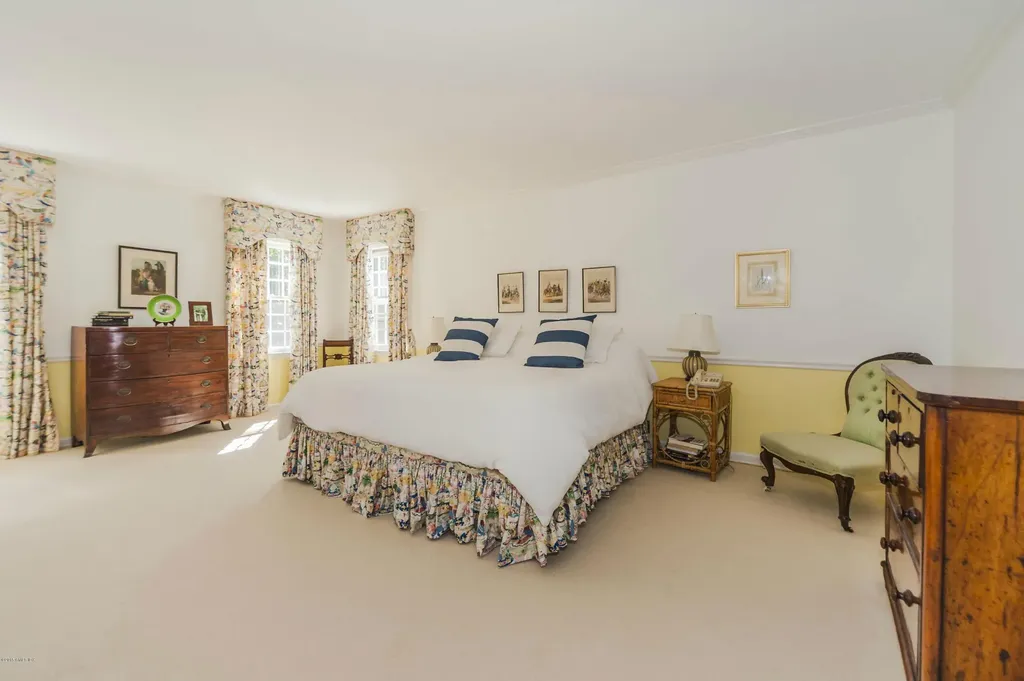 24 Londonderry Drive Greenwich CT 06830