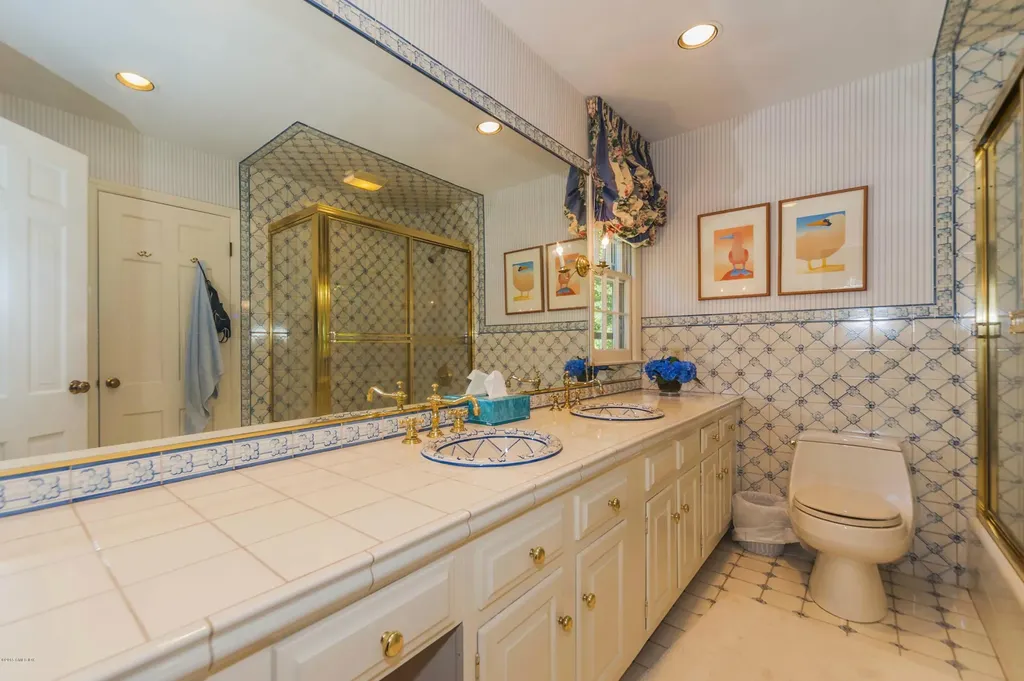 24 Londonderry Drive Greenwich CT 06830