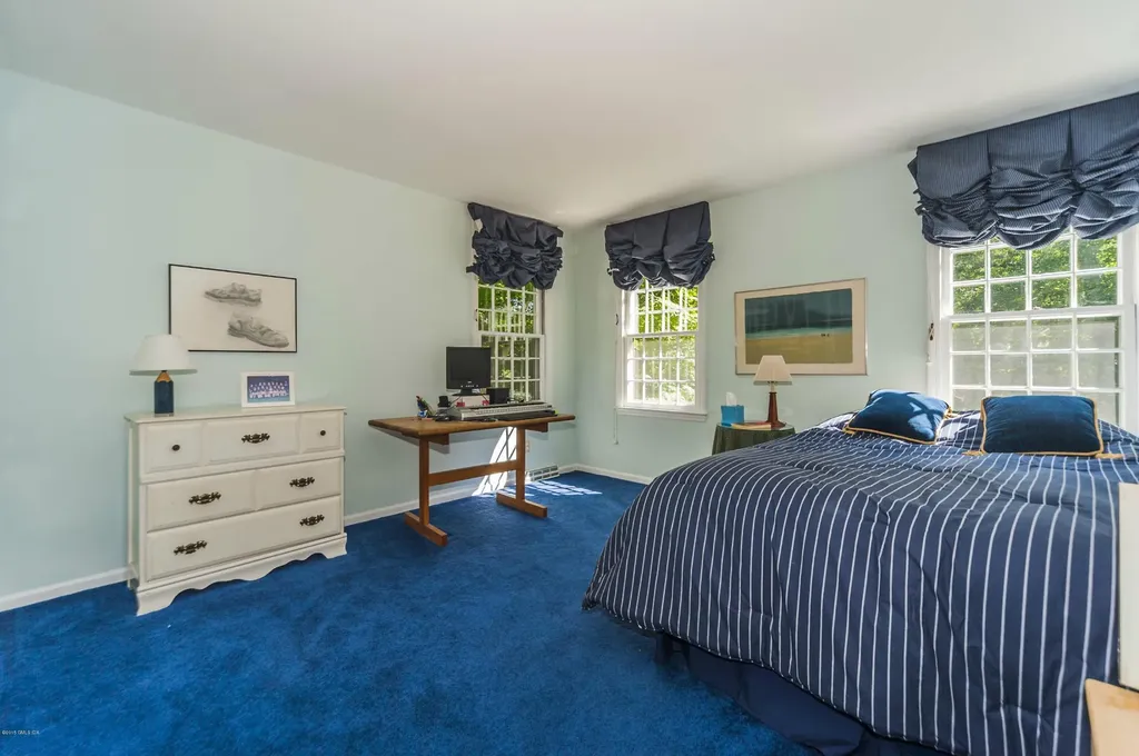 24 Londonderry Drive Greenwich CT 06830