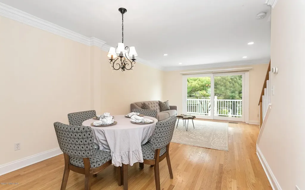 24 Whiffletree Way Riverside CT 06878