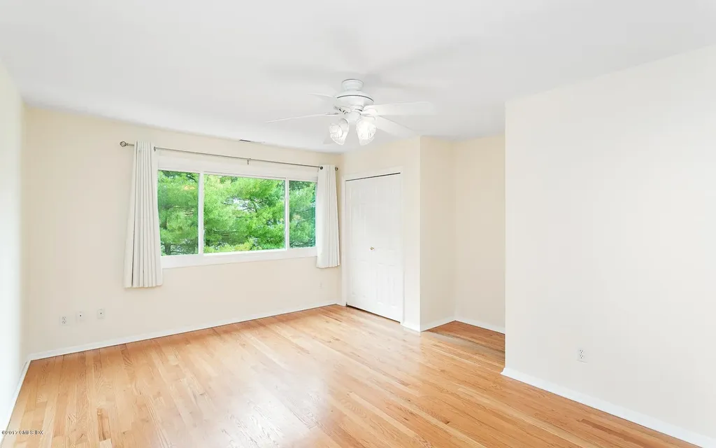 24 Whiffletree Way Riverside CT 06878