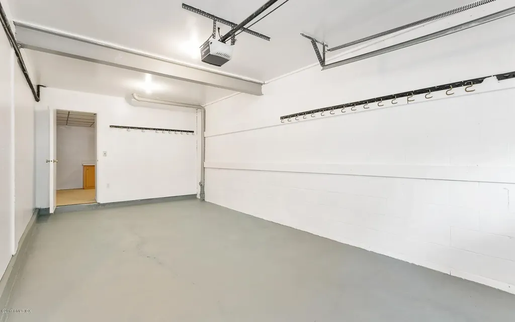 24 Whiffletree Way Riverside CT 06878