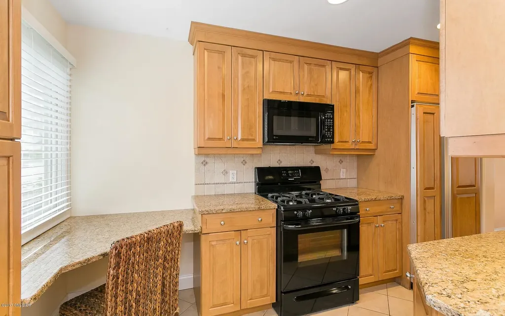 24 Whiffletree Way Riverside CT 06878