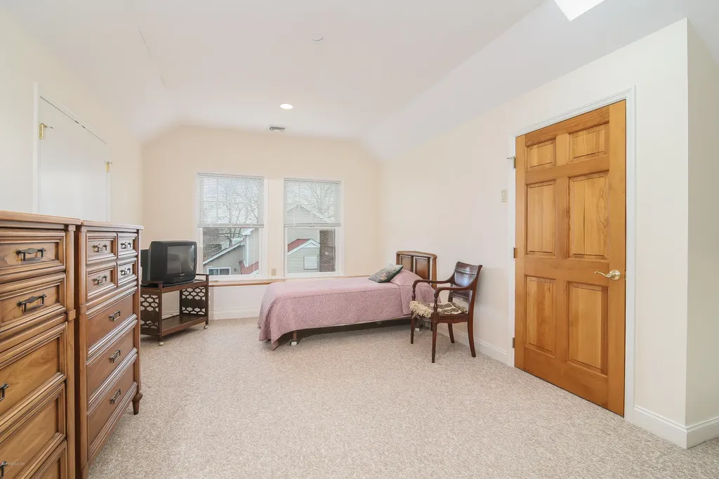16 Windy Knolls Greenwich CT 06831