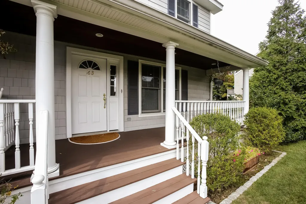 16 Windy Knolls Greenwich CT 06831