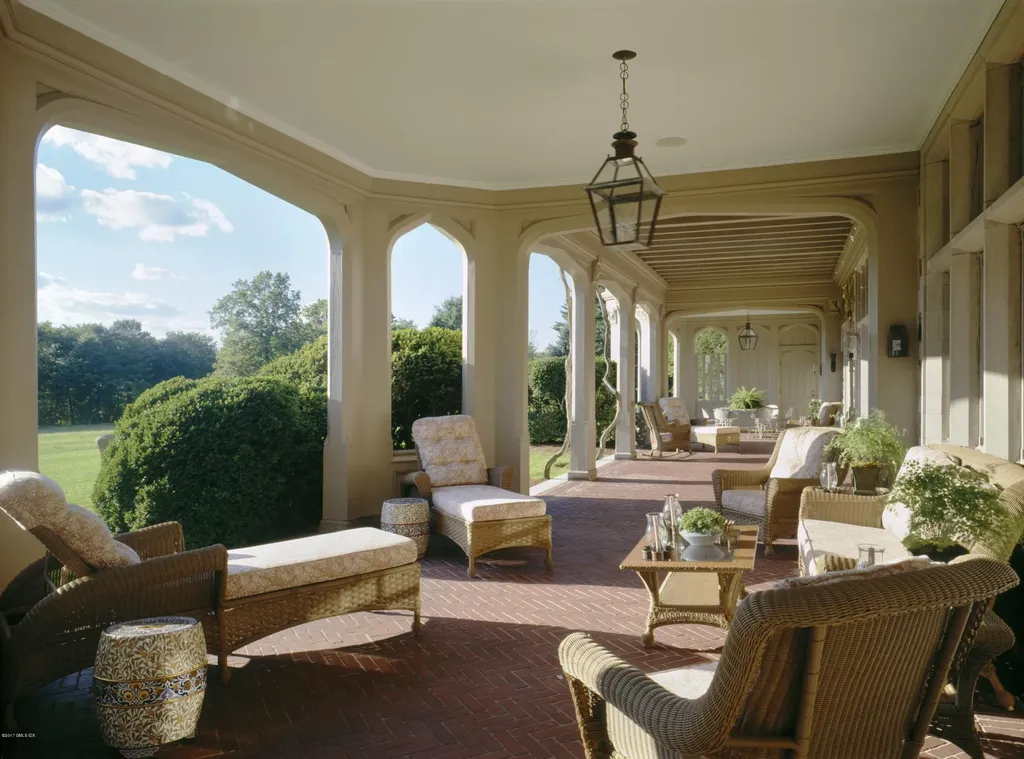 9 Sabine Farm Road Greenwich CT 06831