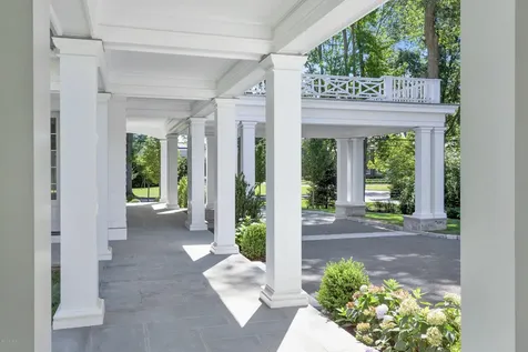 72 Meadow Road Riverside CT 06878