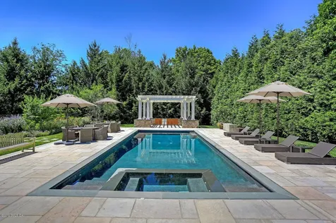 8 Dairy Road Greenwich CT 06830