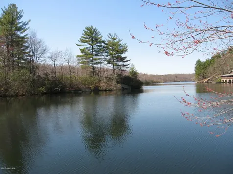 1073 Lake Avenue Greenwich CT 06831