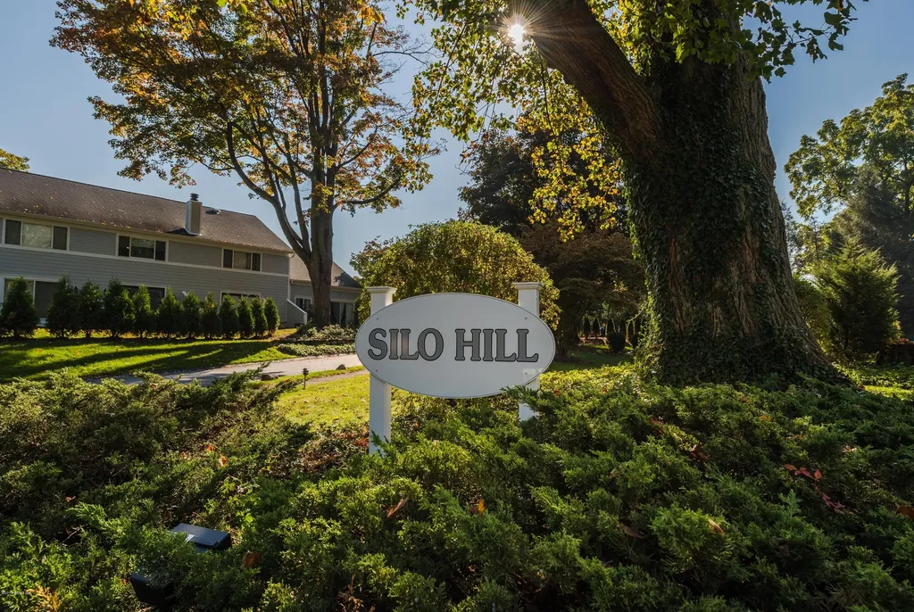70 Silo Circle Riverside CT 06878
