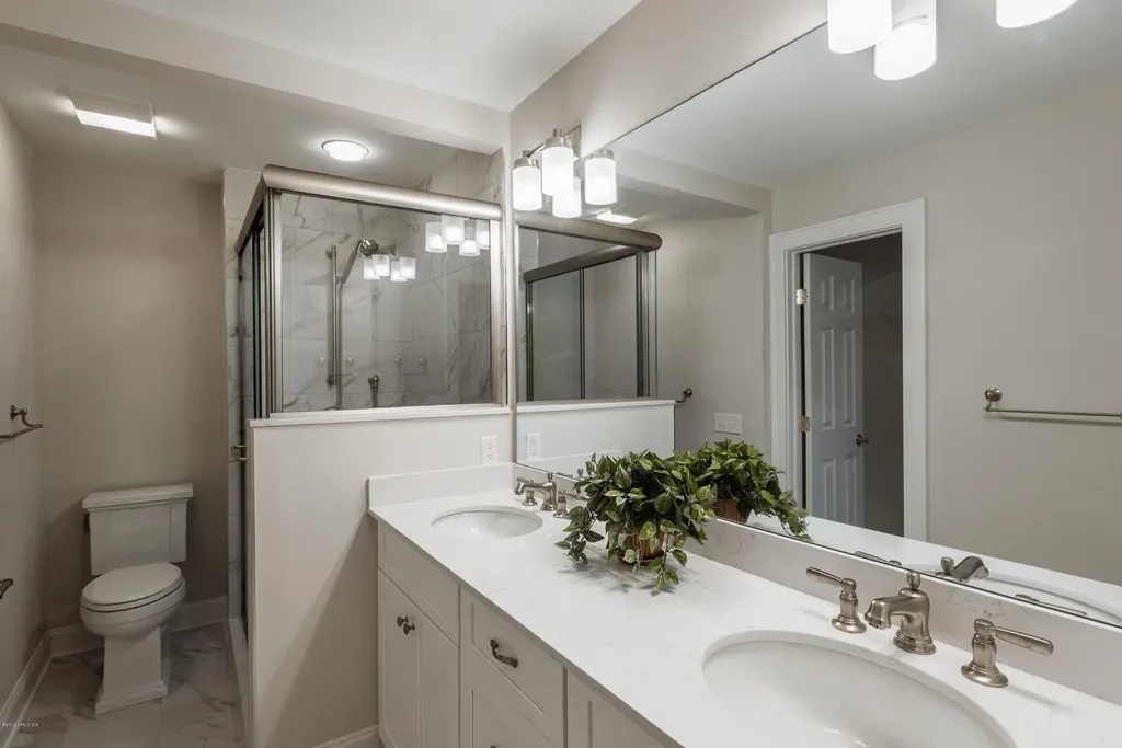 70 Silo Circle Riverside CT 06878