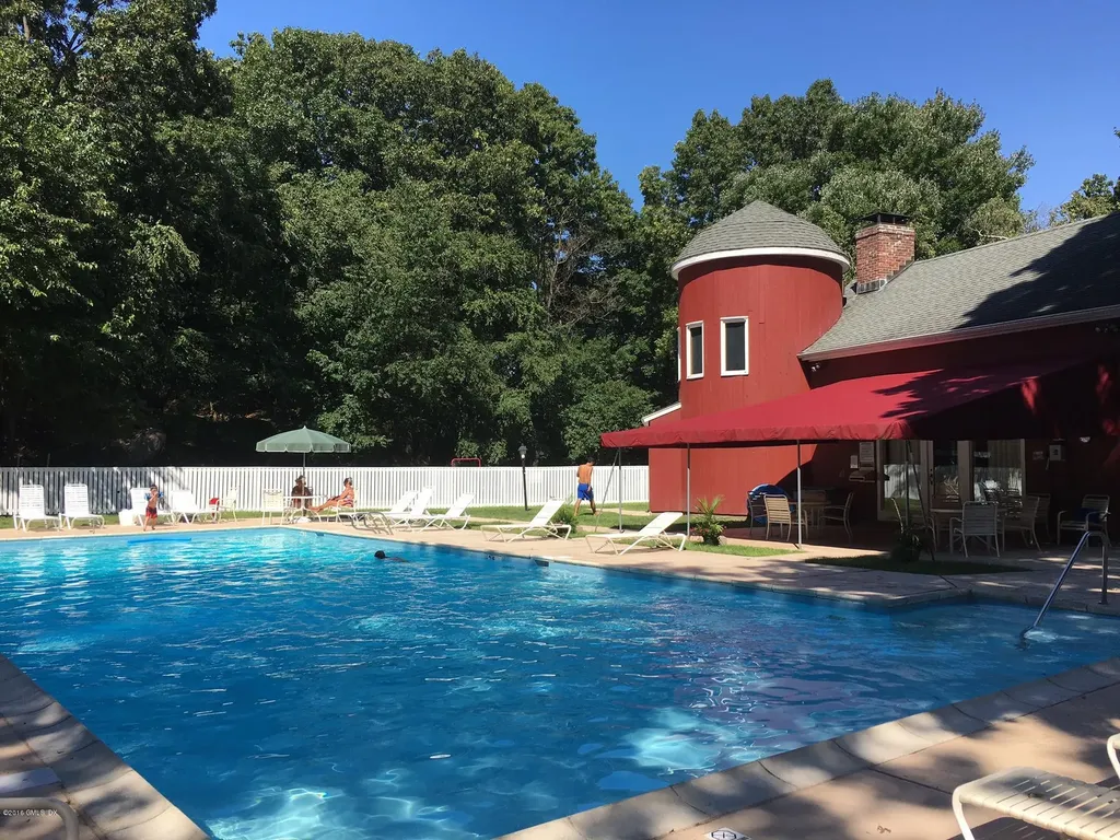 70 Silo Circle Riverside CT 06878