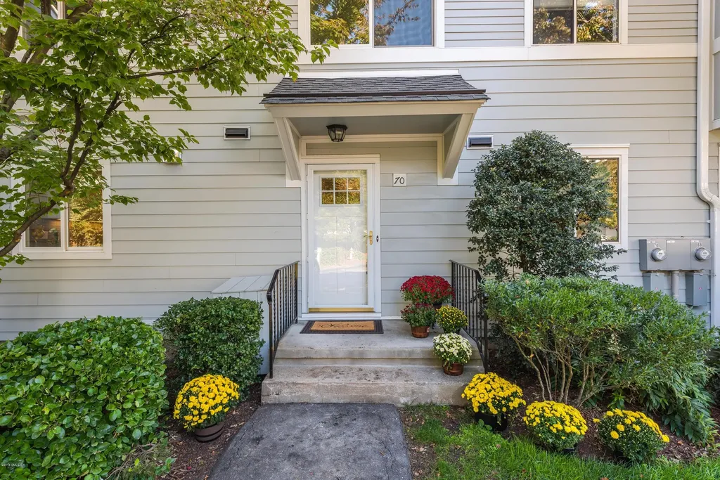 70 Silo Circle Riverside CT 06878