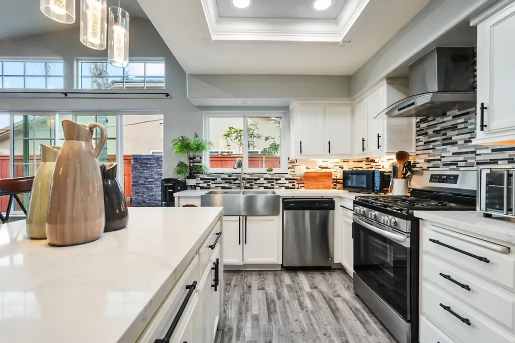 374 Molly Avenue Chowchilla CA 93610