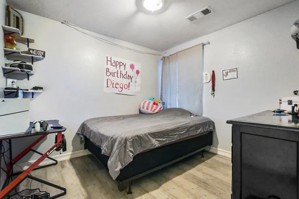 374 Molly Avenue Chowchilla CA 93610