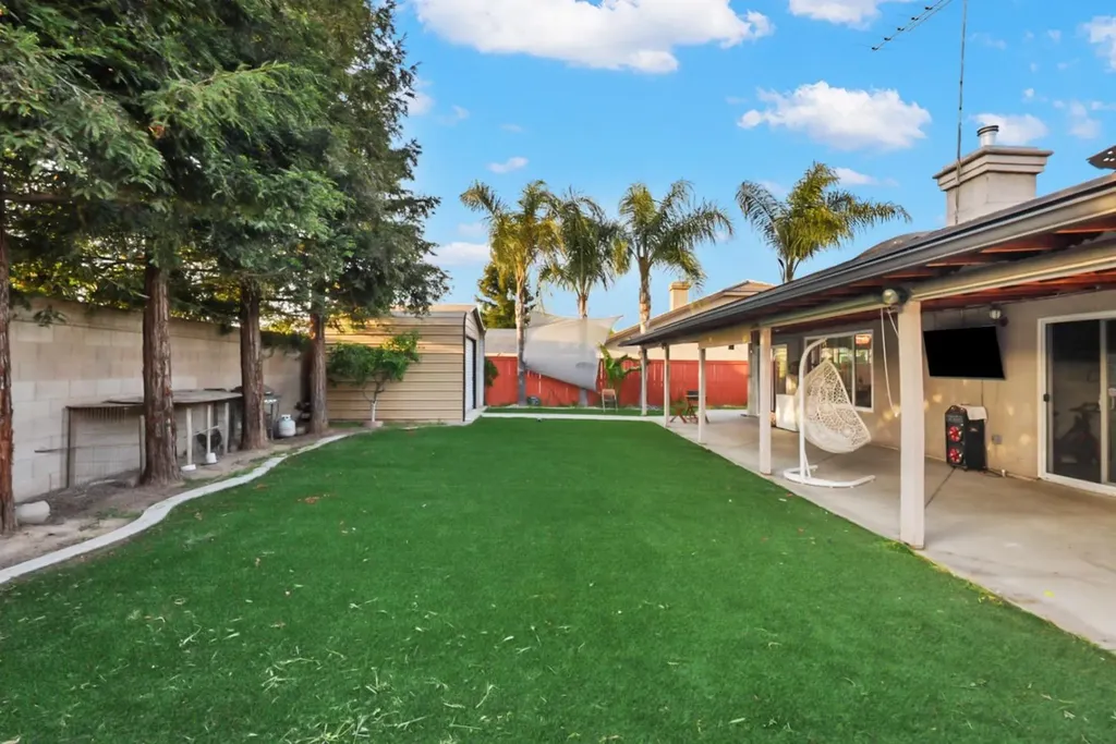 374 Molly Avenue Chowchilla CA 93610