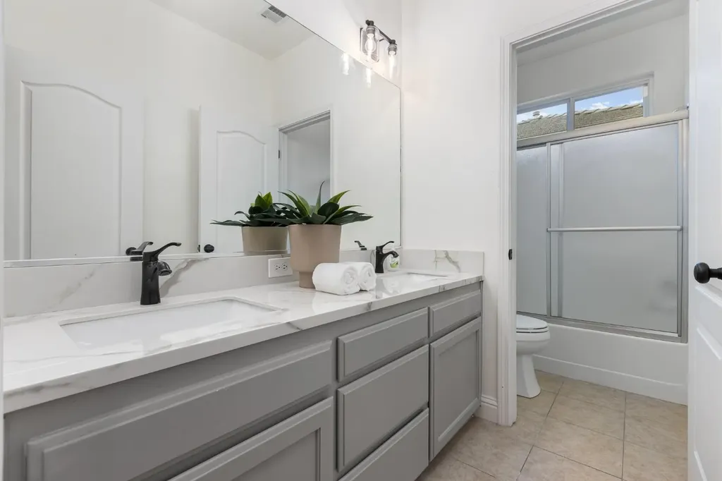 2759 Jordan Avenue Clovis CA 93611