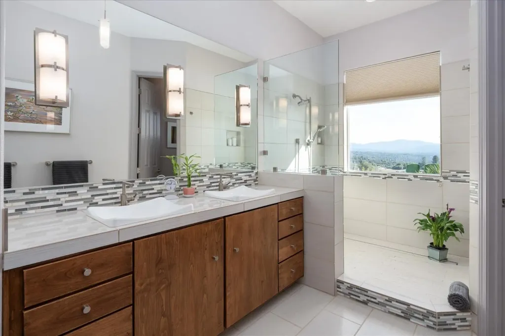 45500 Right Road Ahwahnee CA 93601