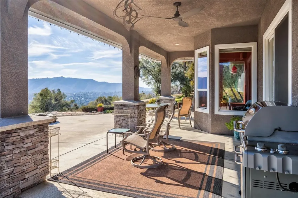 45500 Right Road Ahwahnee CA 93601