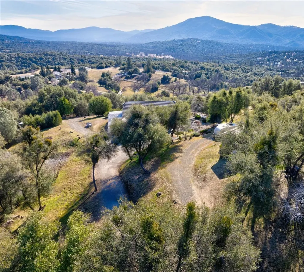45500 Right Road Ahwahnee CA 93601