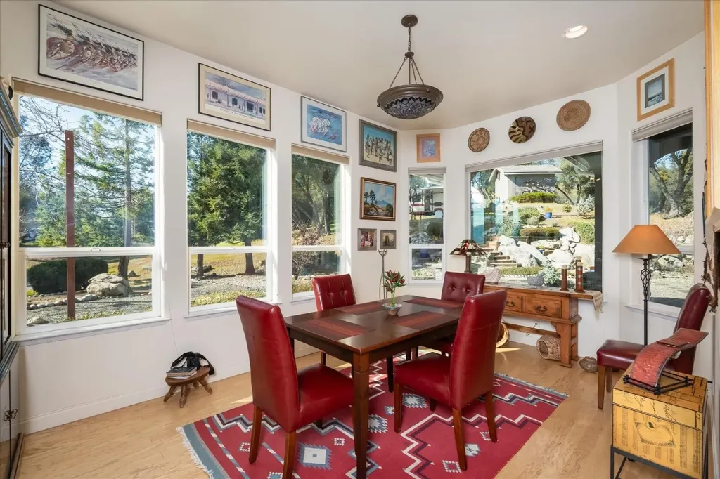 45500 Right Road Ahwahnee CA 93601