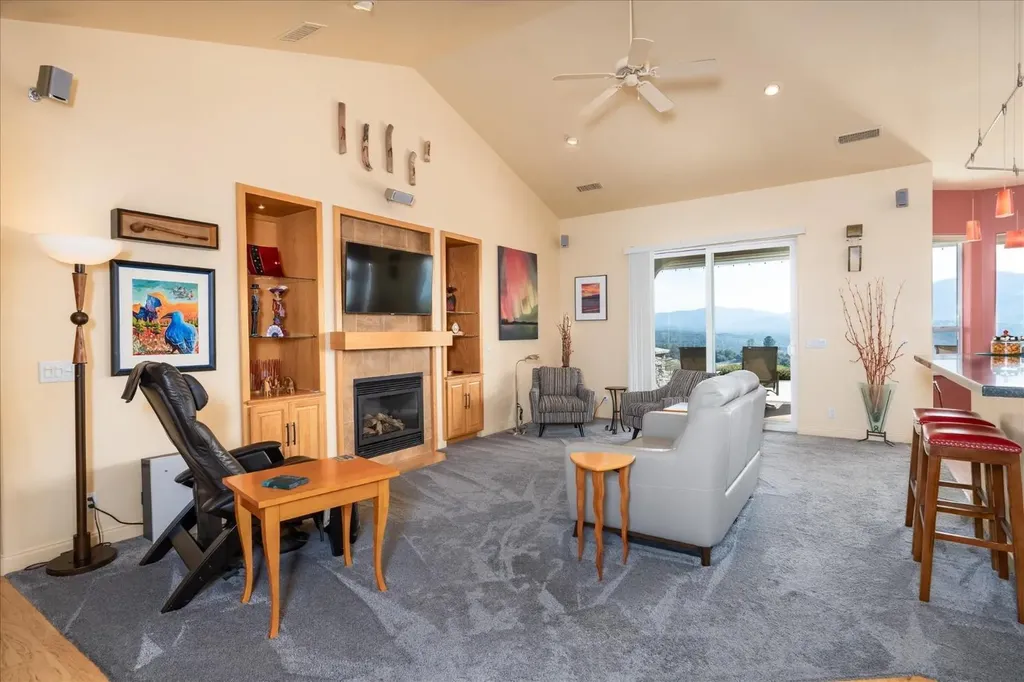 45500 Right Road Ahwahnee CA 93601